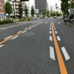 ドットラインは車線を狭く見せる意味
